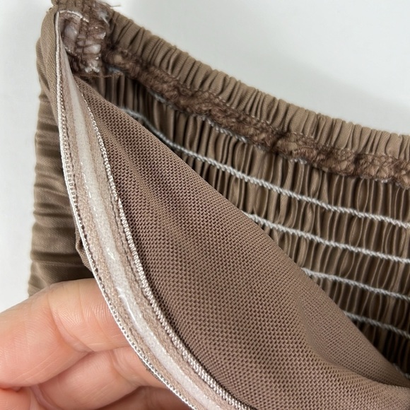 Heartloom January Asymmetric Silky Babydoll Top in Cafe Brown Size Large - Picture 9 of 15